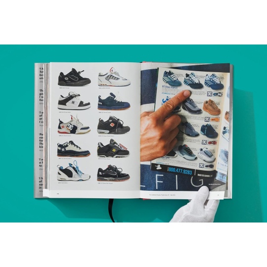 Sneaker Freaker. World’s Greatest Sneaker Collectors 22.5x5x32.5